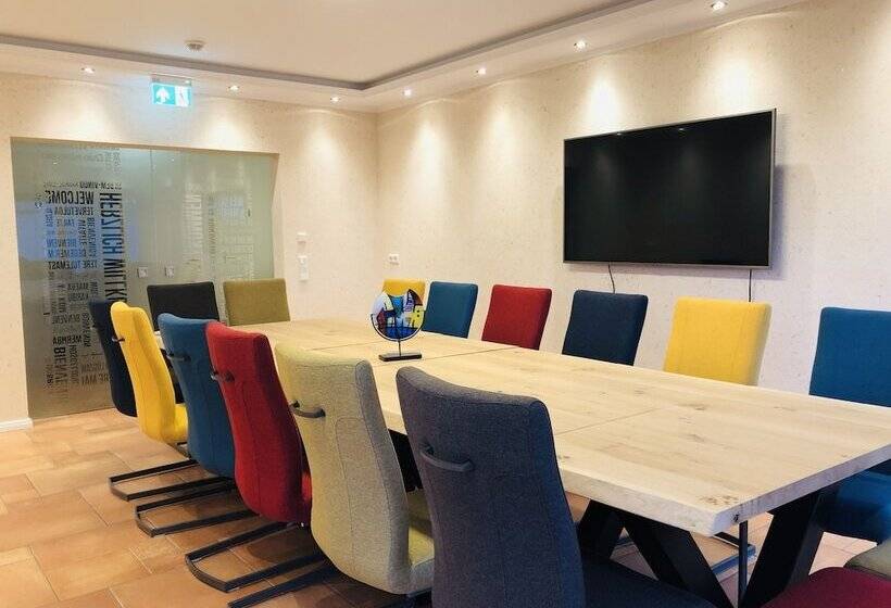 فندق Zur Alten Schmiede