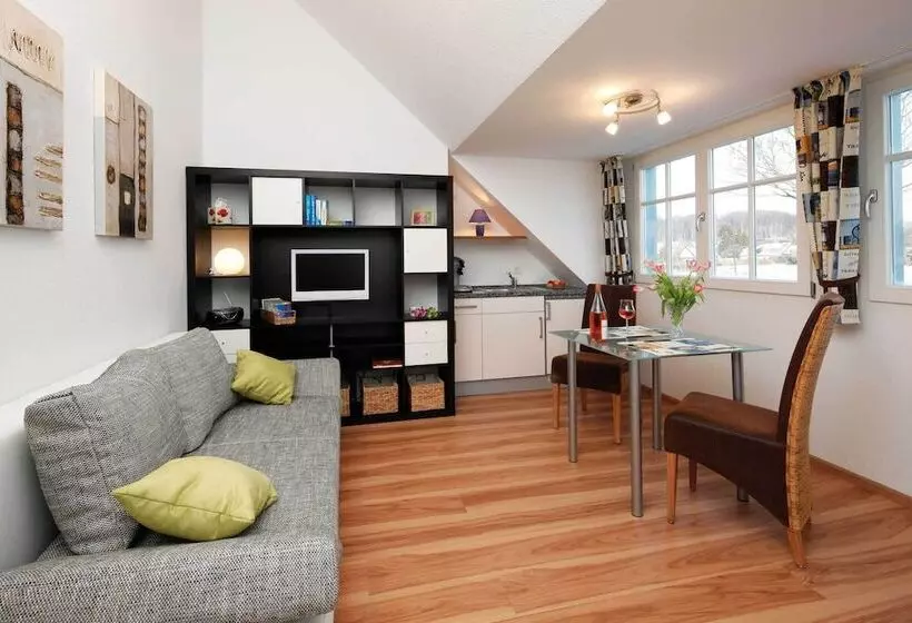 Отель Zur Alten Schmiede