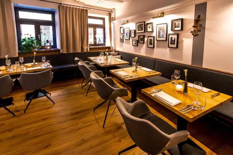 Kreuzblume Hotel & Weinstube