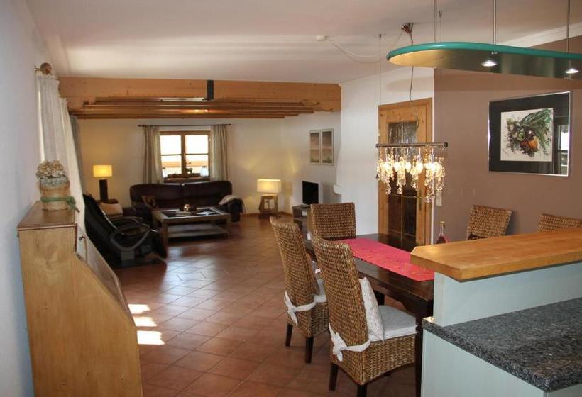 Landhaus Strobl Am See