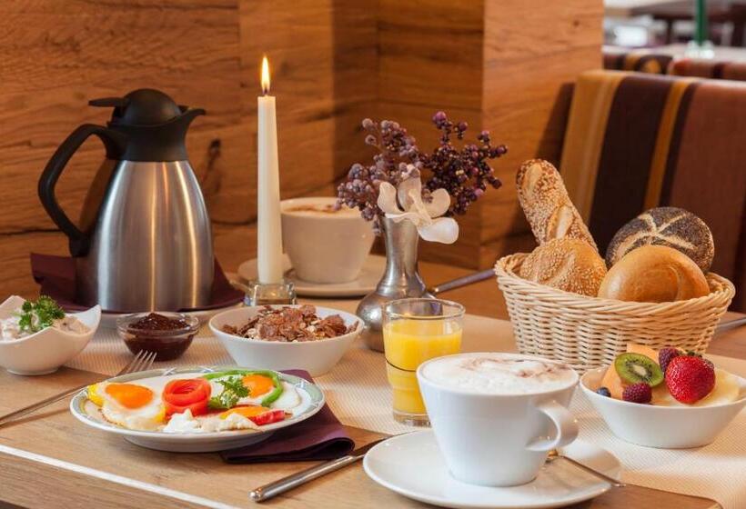 پانسیون Gästehaus Dorf Alm