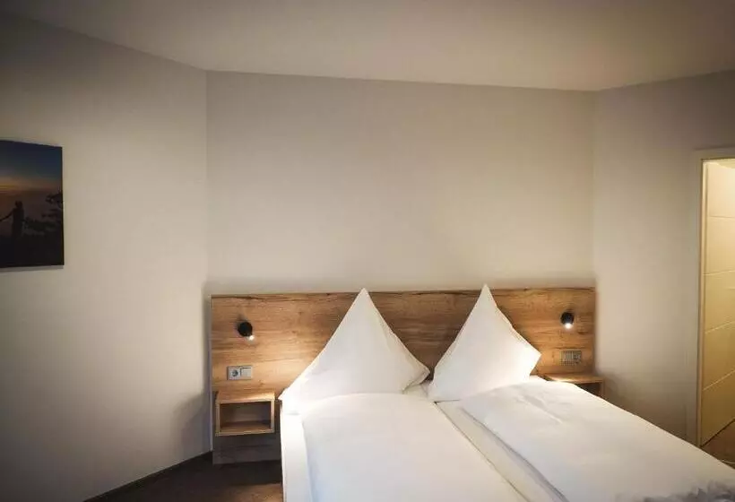 ペンション Landgasthof Zum Stern