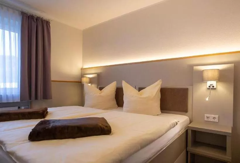 Stadt Gut Hotel Siegboot