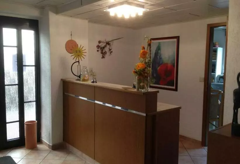 Aamiaismajoitus (B&B) Pension Anna