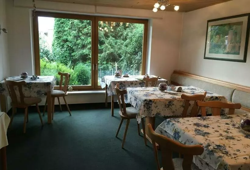 Aamiaismajoitus (B&B) Pension Anna