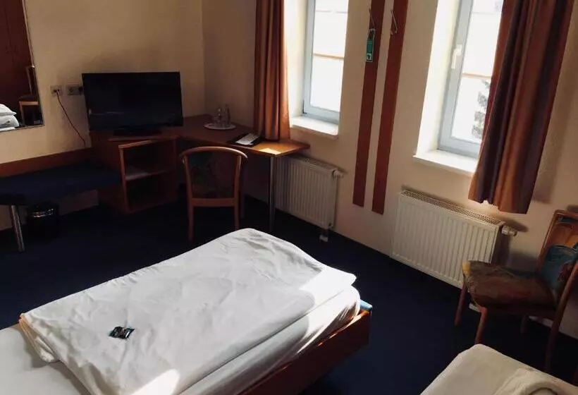 B&s Hotel Am Bachhaus