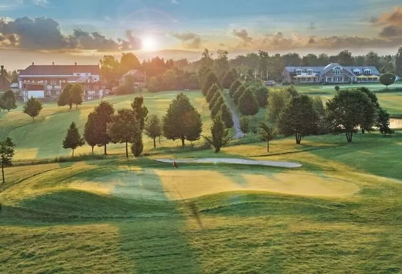 Gut Heckenhof Hotel & Golfresort An Der Sieg Gmbh & Co. Kg