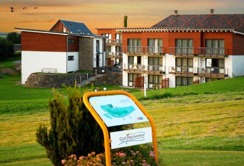 Gut Heckenhof Hotel & Golfresort An Der Sieg Gmbh & Co. Kg