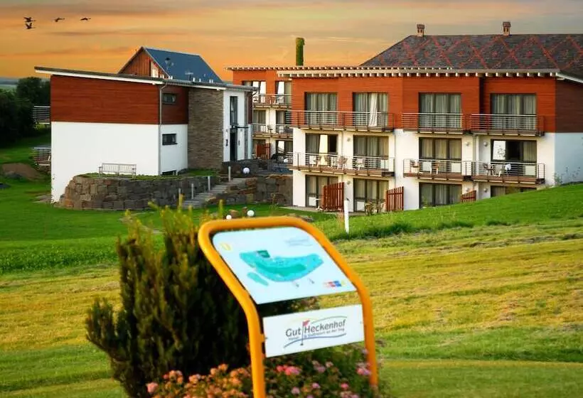 Gut Heckenhof Hotel & Golfresort An Der Sieg Gmbh & Co. Kg