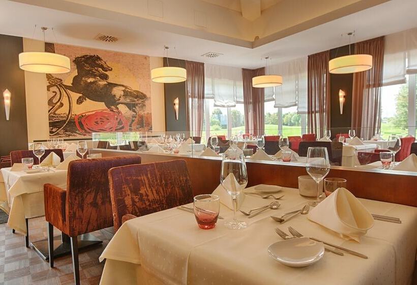 Gut Heckenhof Hotel & Golfresort An Der Sieg Gmbh & Co. Kg