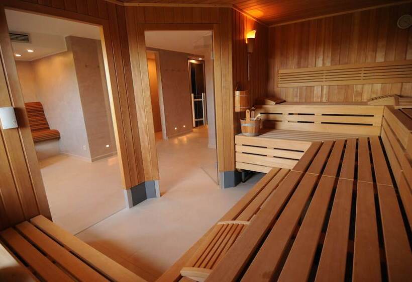 Gut Heckenhof Hotel & Golfresort An Der Sieg Gmbh & Co. Kg