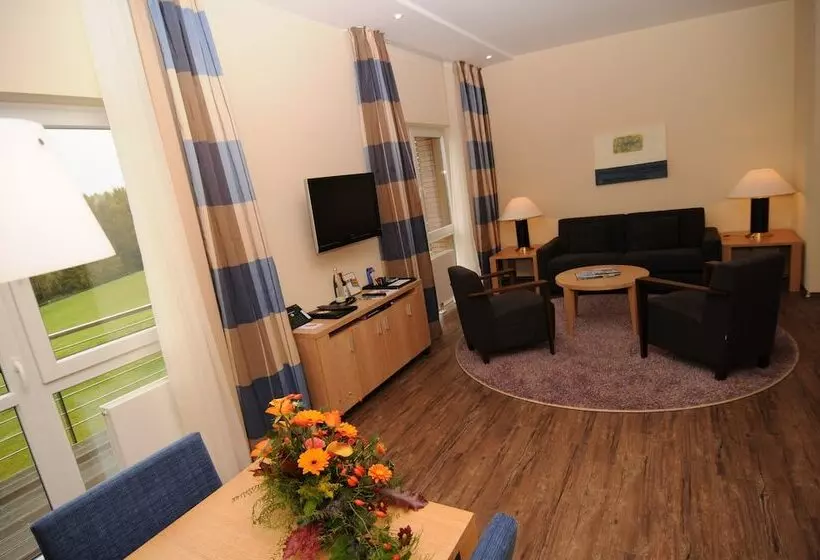 Gut Heckenhof Hotel & Golfresort An Der Sieg Gmbh & Co. Kg