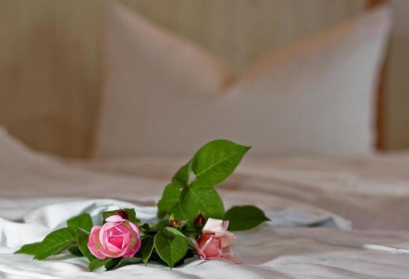 Airport Hotel Karsten