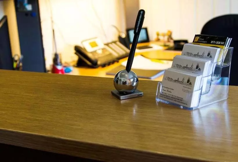 Airport Hotel Karsten