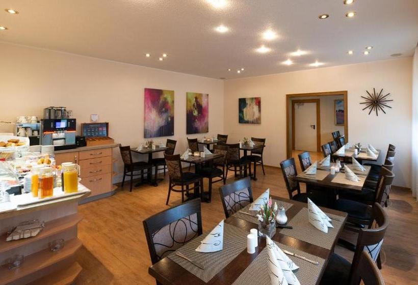 Отель Garni Regent