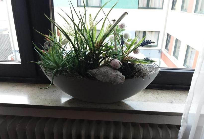 Отель Garni Regent