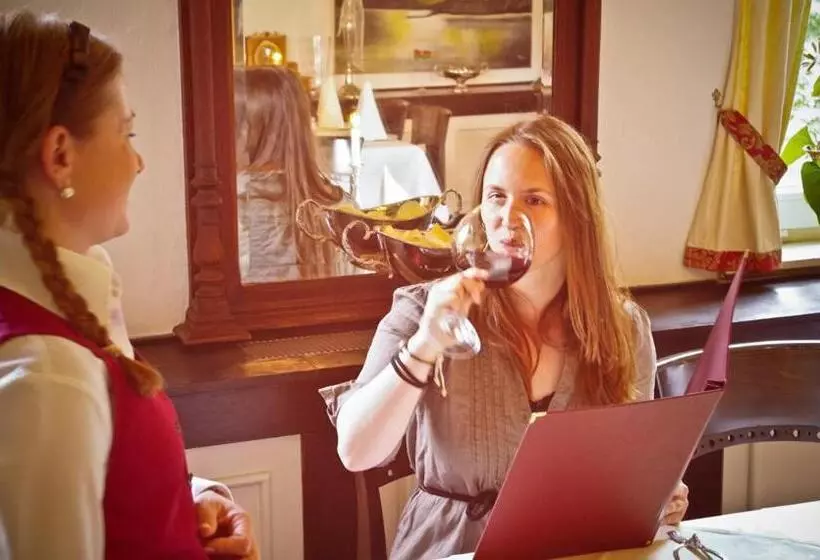 酒店 Restaurant Knechtstedener Hof