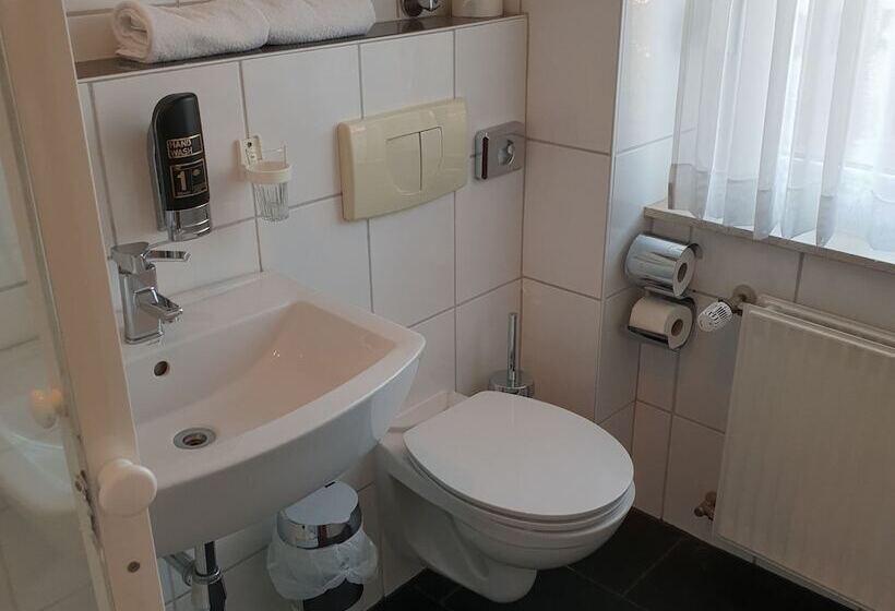 酒店 Restaurant Knechtstedener Hof