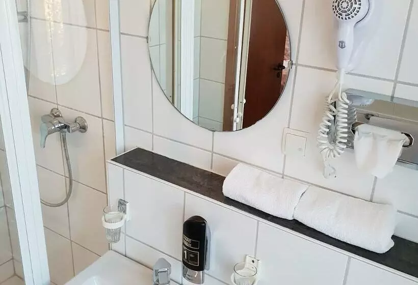 酒店 Restaurant Knechtstedener Hof