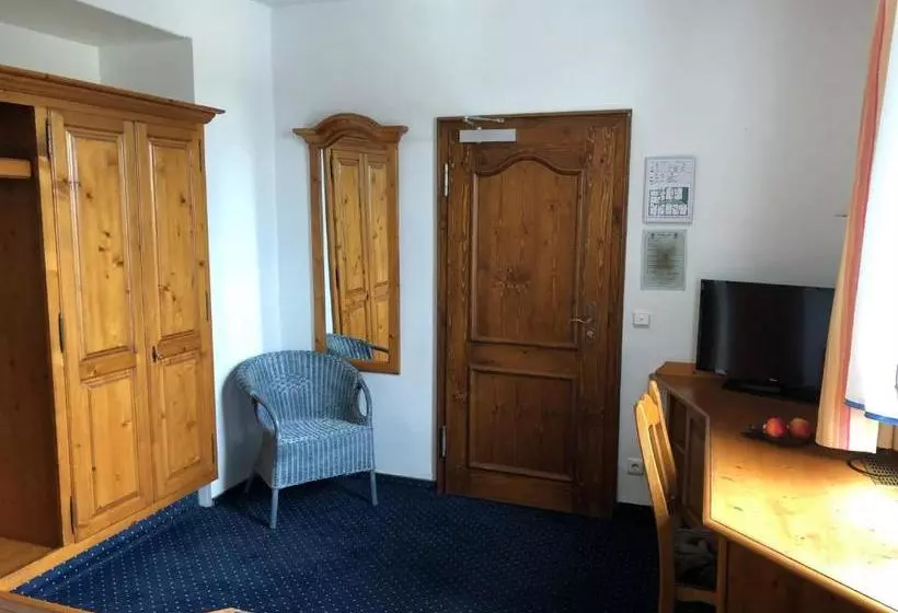 בית מלון כפרי Restaurant Zum Neuling