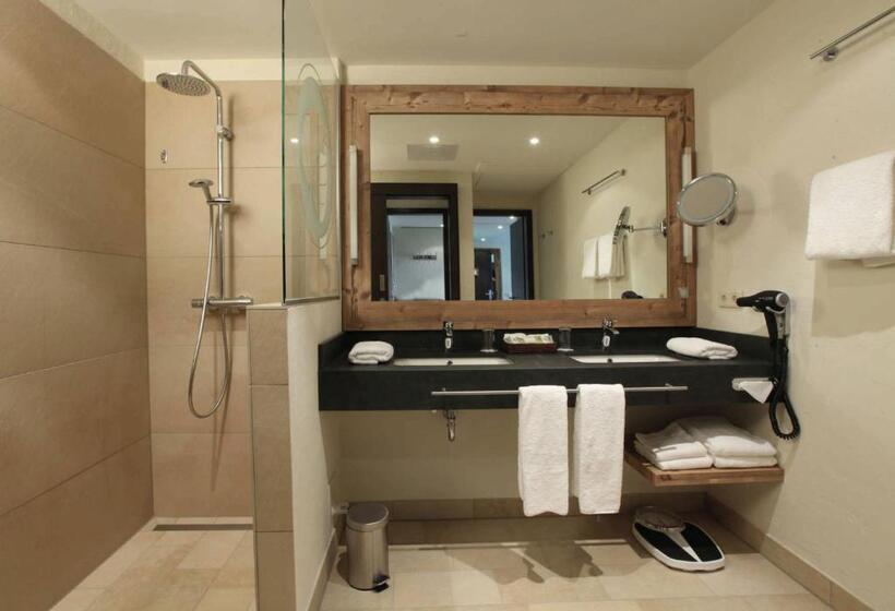 Отель Spa & Golfresort Weimarer Land