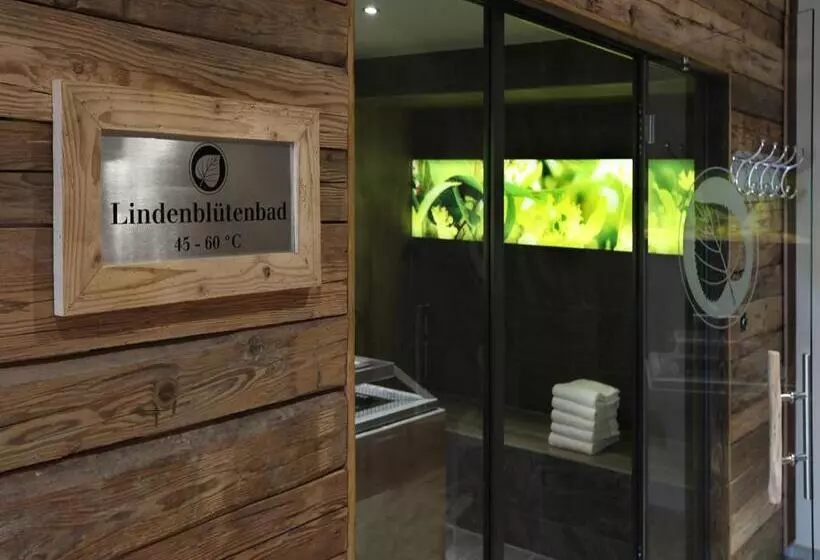 호텔 Spa & Golfresort Weimarer Land