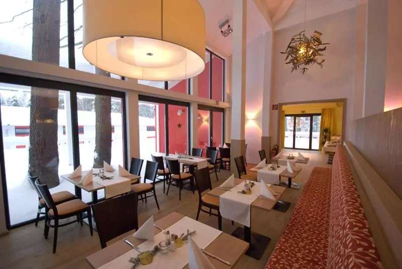 هتل Restaurant Waldmeisterei