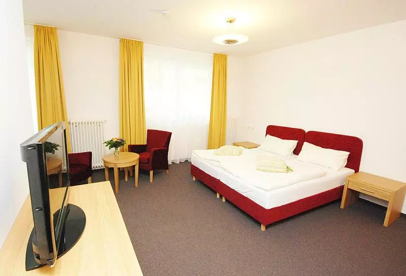 هتل Restaurant Waldmeisterei