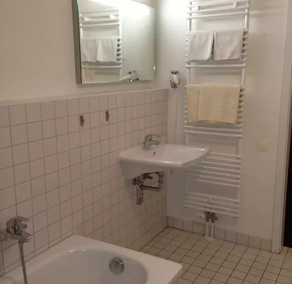 هتل Restaurant Waldmeisterei