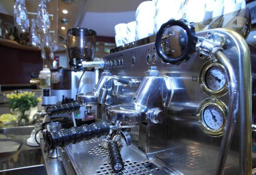 Отель Zur Altstadt