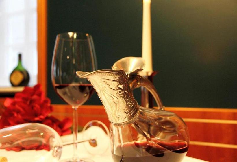 Отель Zur Altstadt