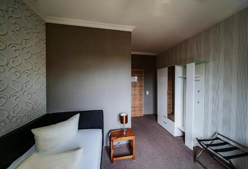 Robrooks Hotel Garni