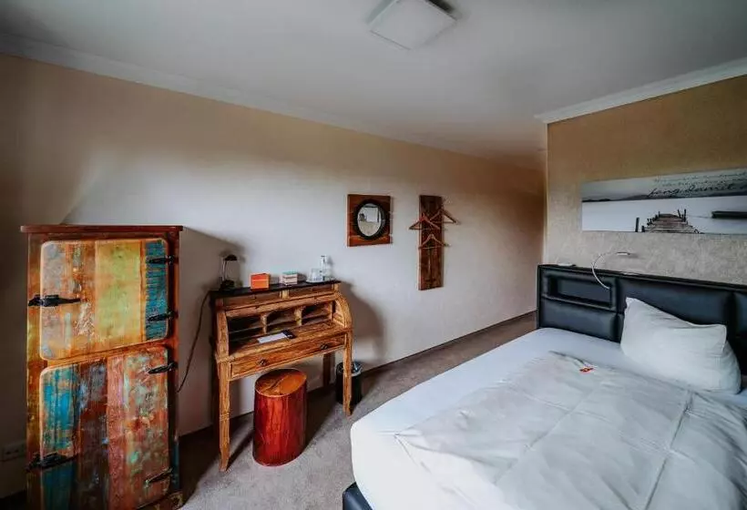 Robrooks Hotel Garni