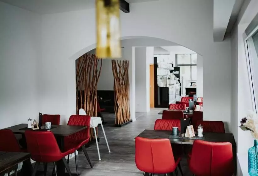 Robrooks Hotel Garni