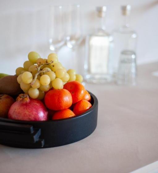 تختخواب و صبحانه B Guest Sleep & Retreat