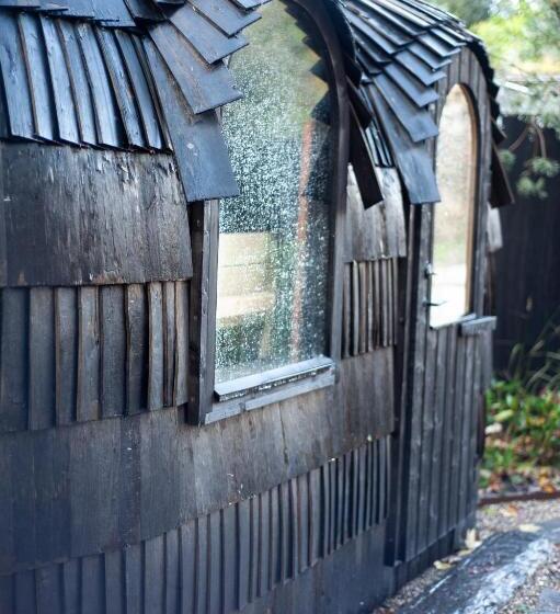 تختخواب و صبحانه B Guest Sleep & Retreat