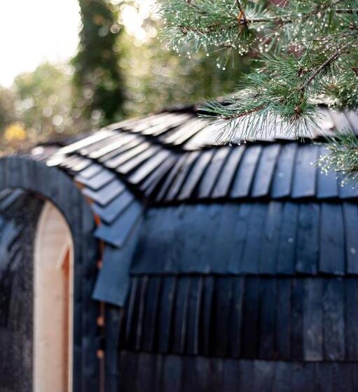 تختخواب و صبحانه B Guest Sleep & Retreat