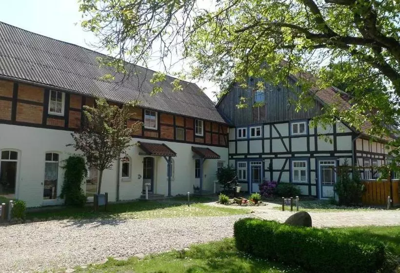 ベッドアンドブレックファースト Pension Markthof Satemin