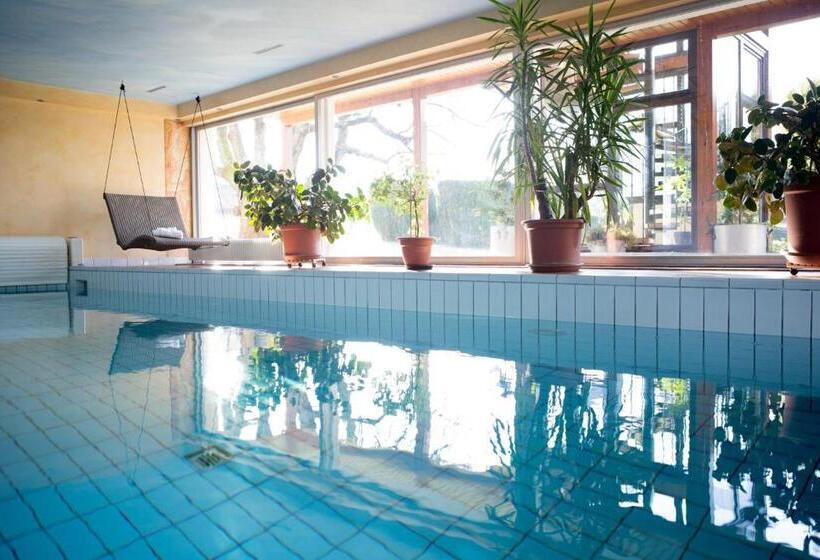 Boutique Hotel Im Weingarten