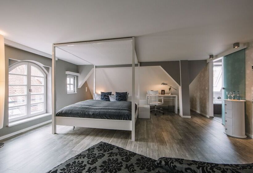 Boutique Hotel Pfauen