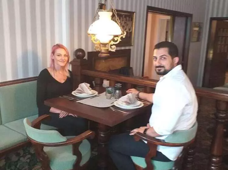 Отель Der Quellenhof