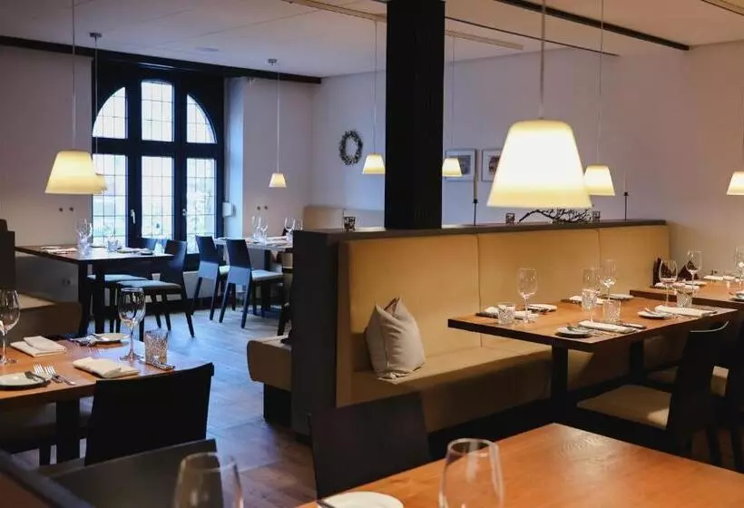 Hotelli Gasthaus Zum Kranz