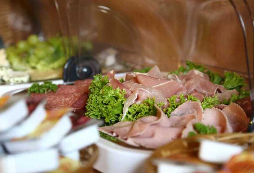 Gasthof Und Hotel Roter Hirsch