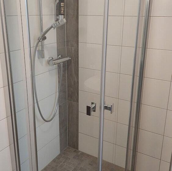 Gasthof Und Hotel Roter Hirsch