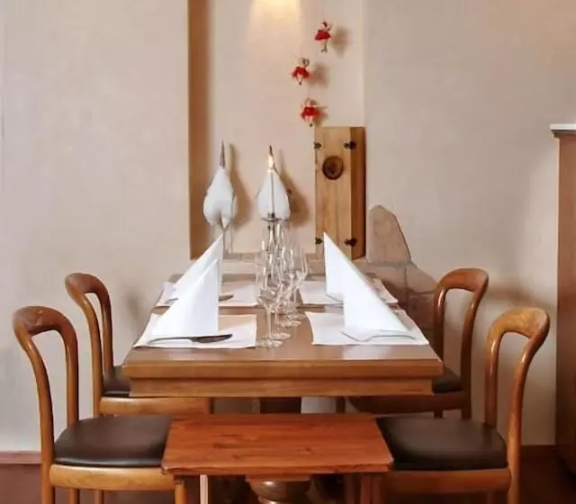 호텔 Höllsteiner Hof