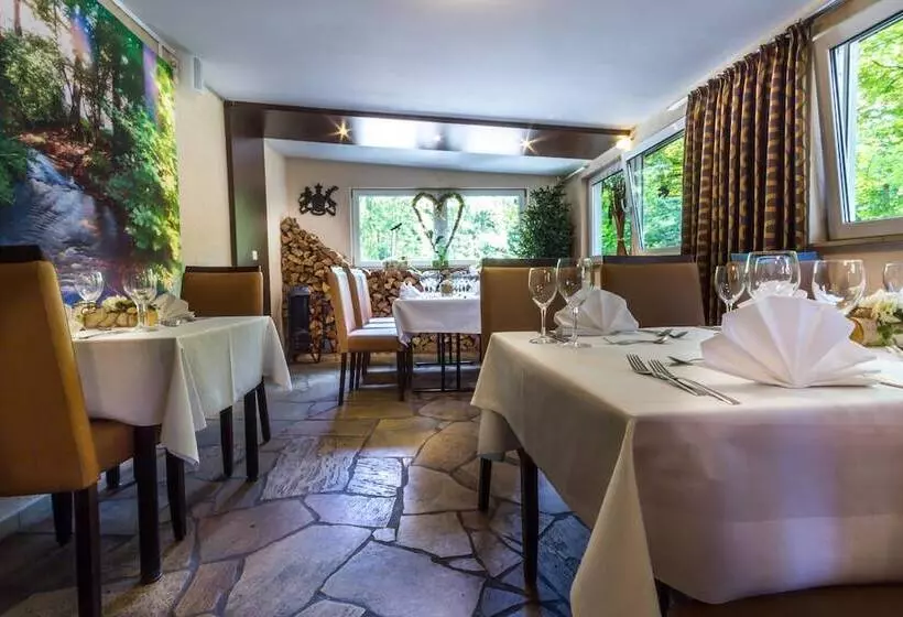 ホテル Kulinarium An Der Glems