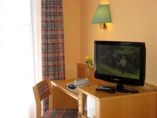 민박 Pension Regenscheit