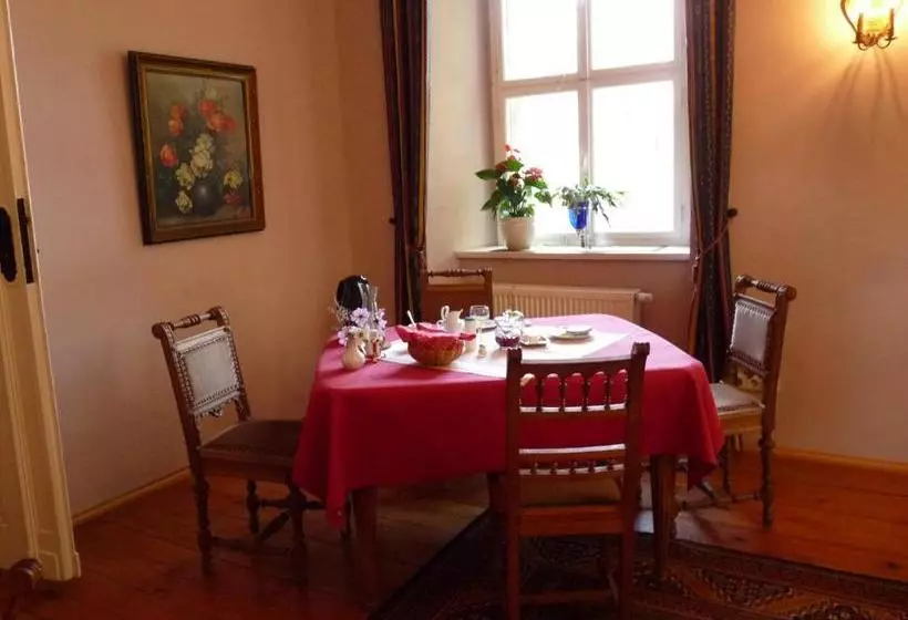 בית מלון כפרי Schloss Triestewitz