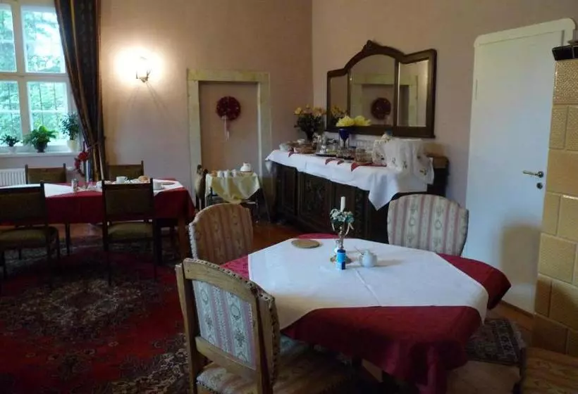 בית מלון כפרי Schloss Triestewitz