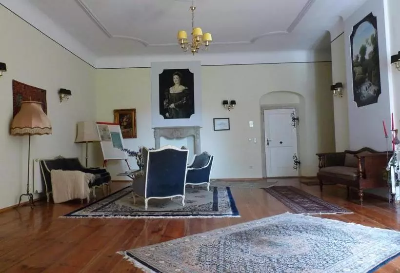 בית מלון כפרי Schloss Triestewitz